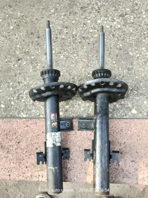 Original kYB Ex Japan Mitsubishi Delica New Model Front Shock Absorber