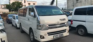 Toyota HiAce 2012 White