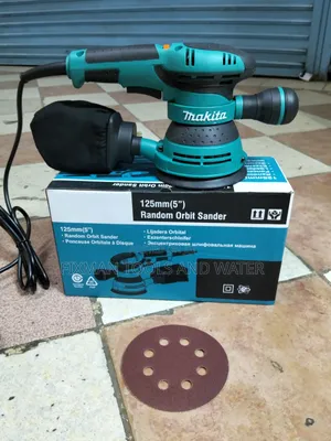 Makita Orbital Sander 550 Watts With Sanding Pads