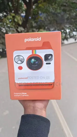 Polaroid Now Instant Camera Generation 3 | Pebble White