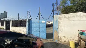 PrimeSpaces Commercial Yard