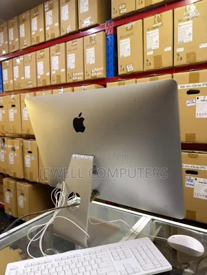Desktop Computer Apple iMac 16GB Intel Core i5 SSD 256GB