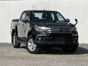 Toyota Hilux Revo Double Cab Deisel 2.4 AWD 2018 Black