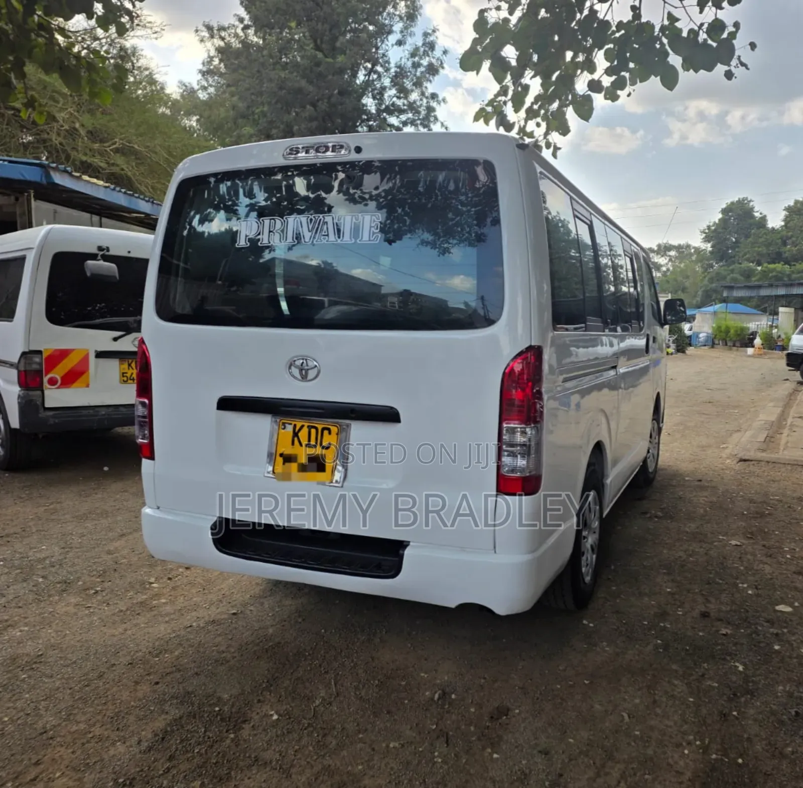 Toyota HiAce 2015 White