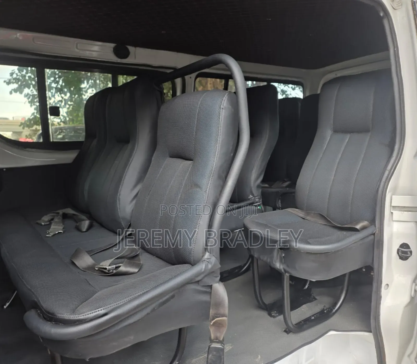 Toyota HiAce 2015 White