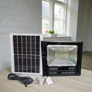 200w Solar Flood Light Outdoor Ip67 Waterproof Inbuilt Battery