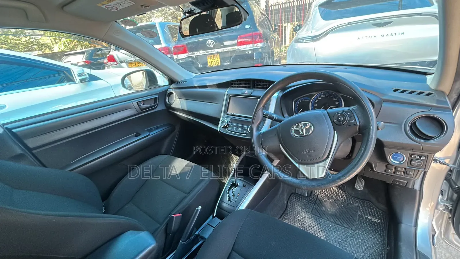 Toyota Corolla Fielder 2022 Silver