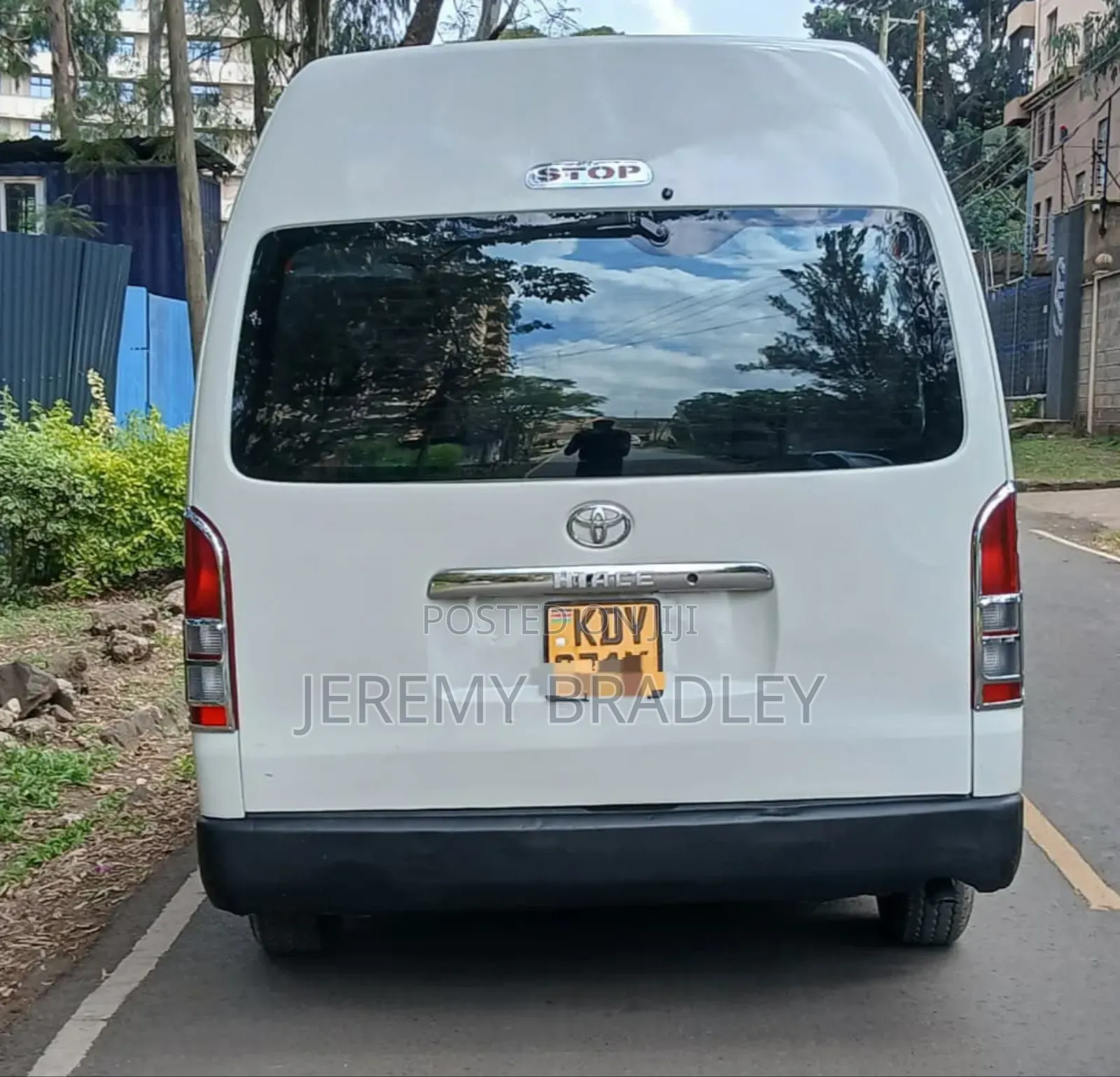 Toyota HiAce 2019 White