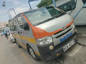 Toyota HiAce 2011 Silver