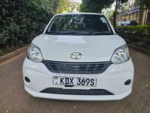 Toyota Passo 2017 White