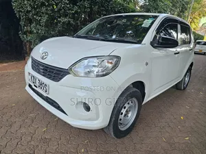 Toyota Passo 2017 White