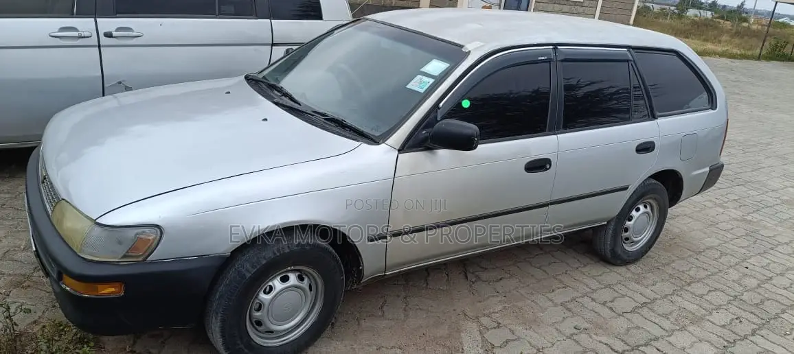 Toyota Corolla 2001 Gray