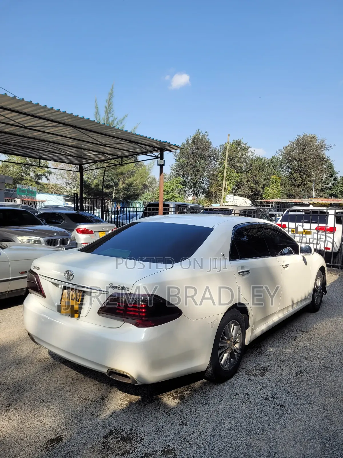 Toyota Crown 2011 Pearl