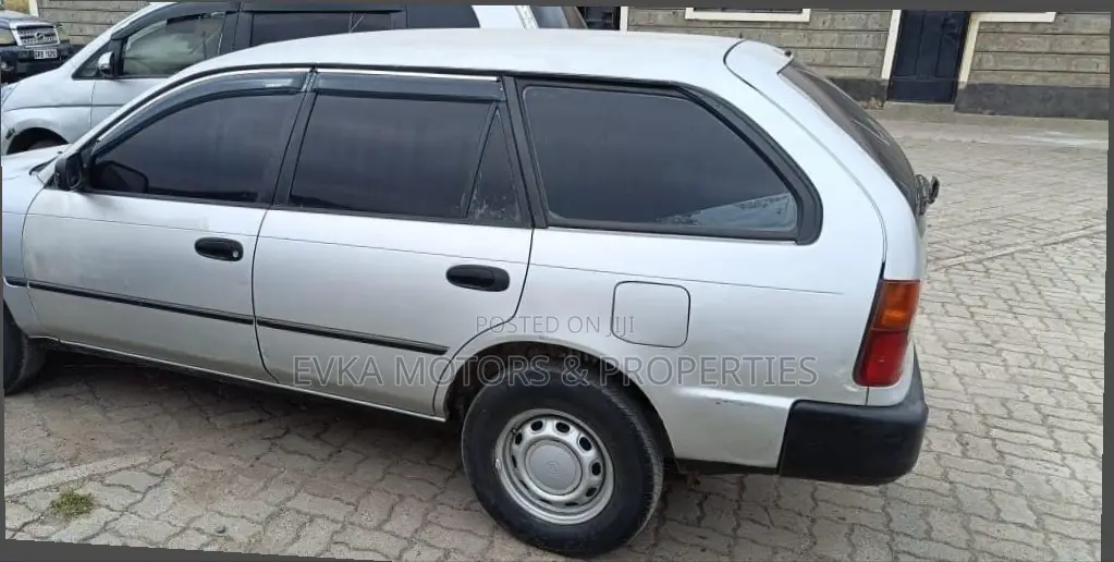 Toyota Corolla 2001 Gray