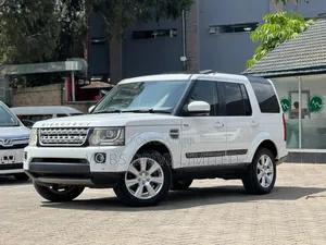Land Rover Discovery 2014 White