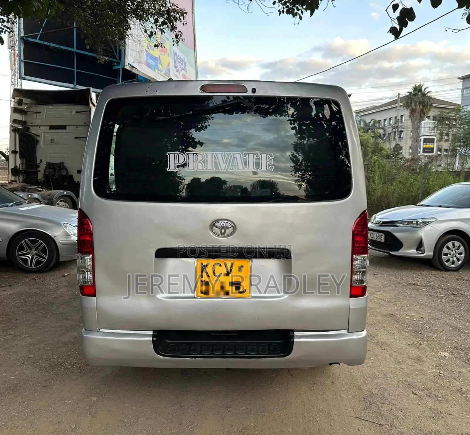 Toyota HiAce 2012 Grey