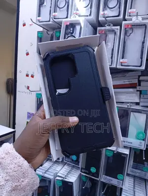 SGalaxy S23 Ultra Massive Rectangular P-Shaped Camera Opening Case