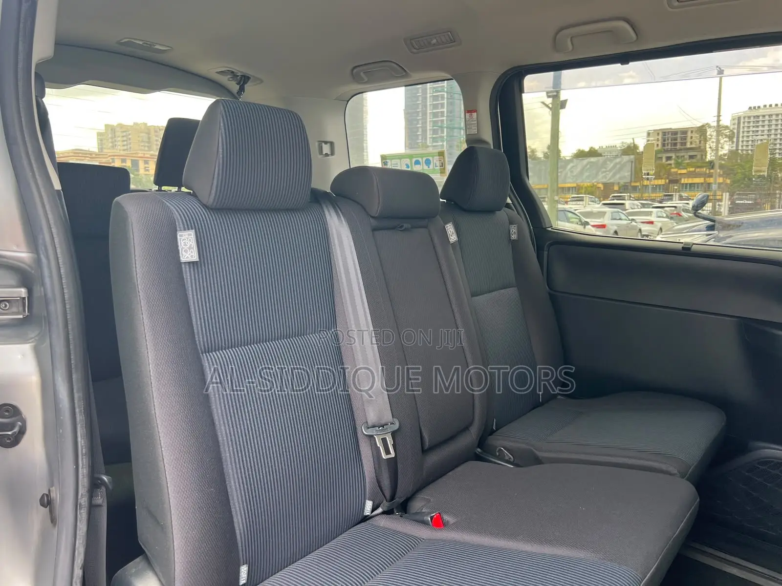 Toyota Voxy 2019 Silver