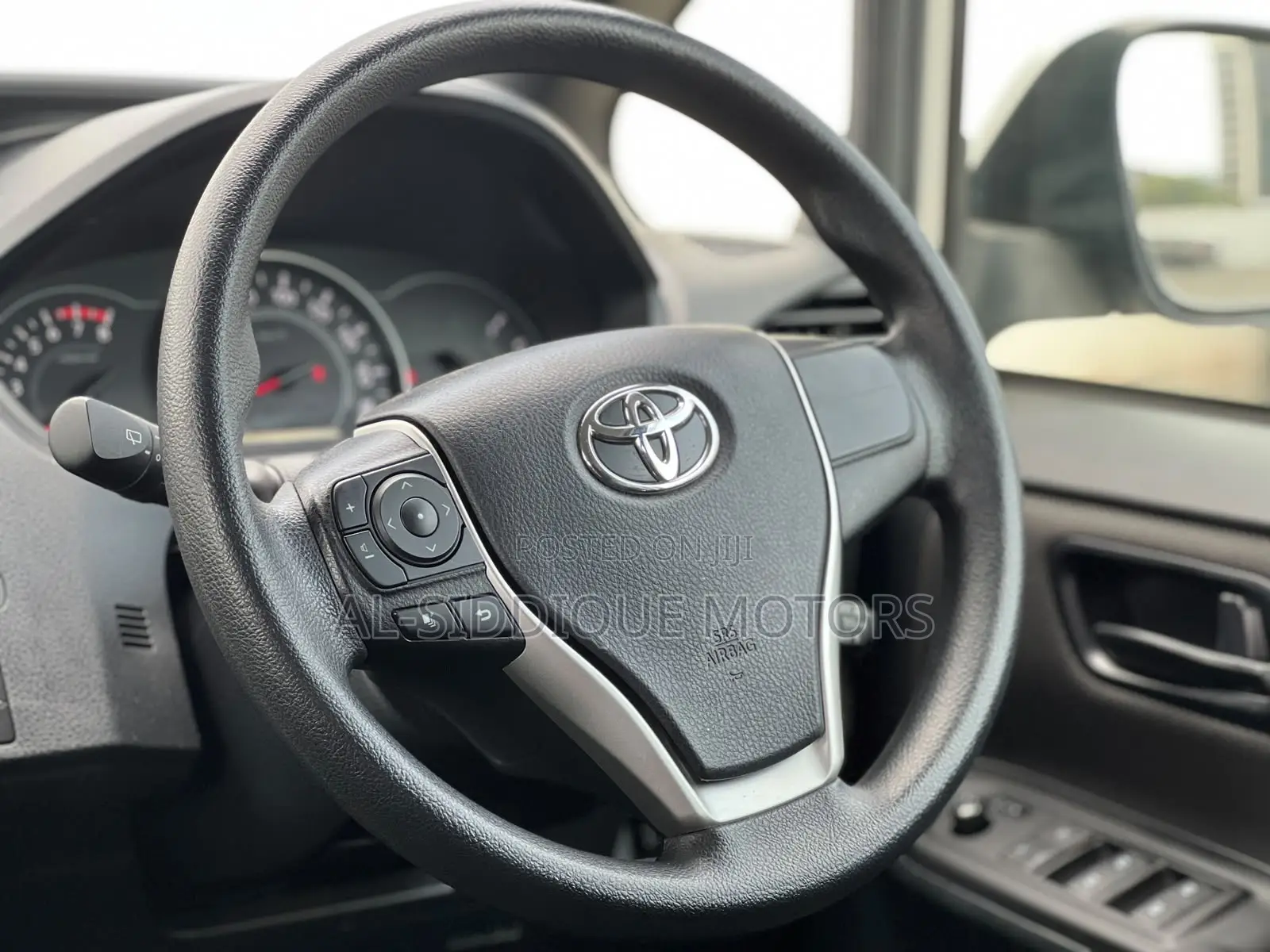 Toyota Voxy 2019 Silver