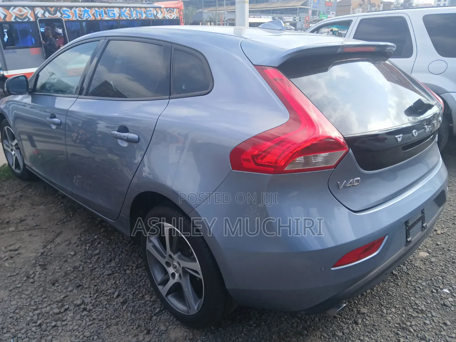 Volvo V40 2019 Purple