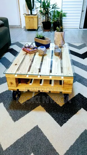 Pallet Table