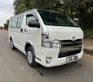 Toyota HiAce 2016 White