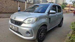 Toyota Passo 2017 Silver