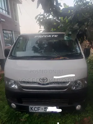 Toyota HiAce 2010 White