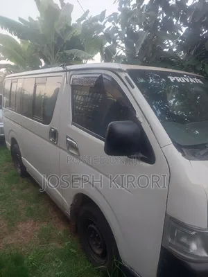 Toyota HiAce 2010 White