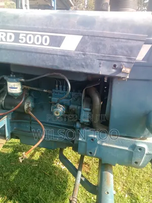 Tractor Ford 5000 Ktca