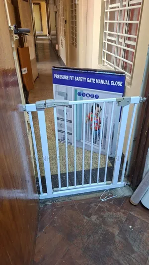 Safety Gate/Baby Gate for Stairs Doors
