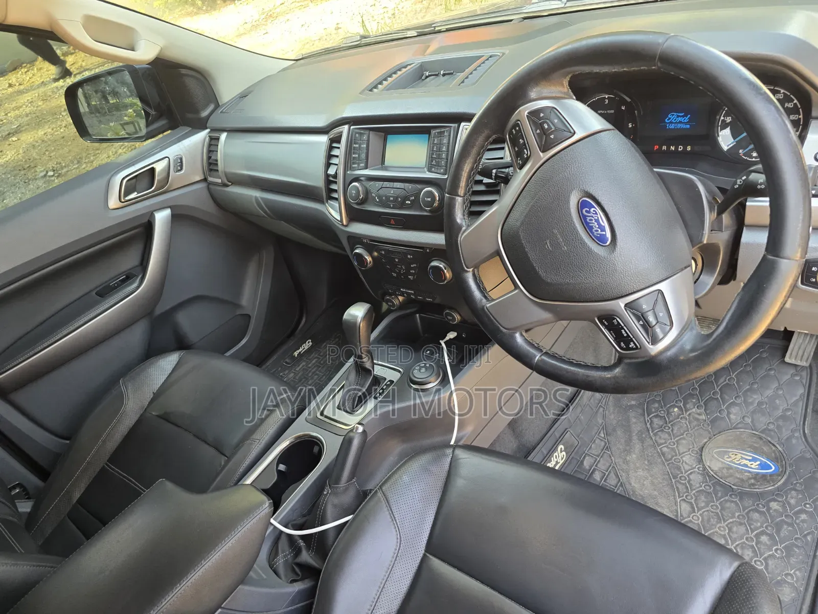 Ford Everest 2018 Gray