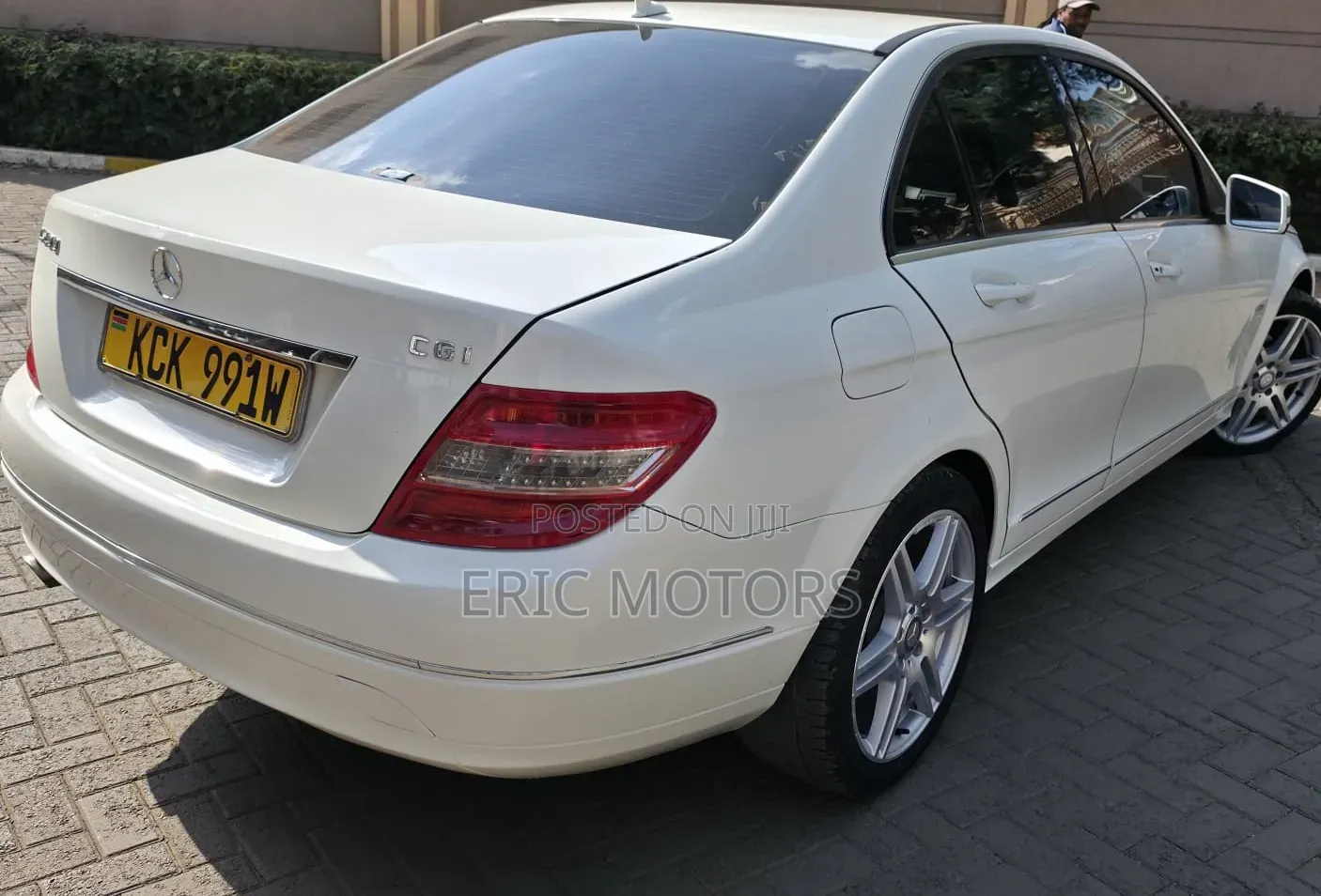 Mercedes-Benz C200 2010 White