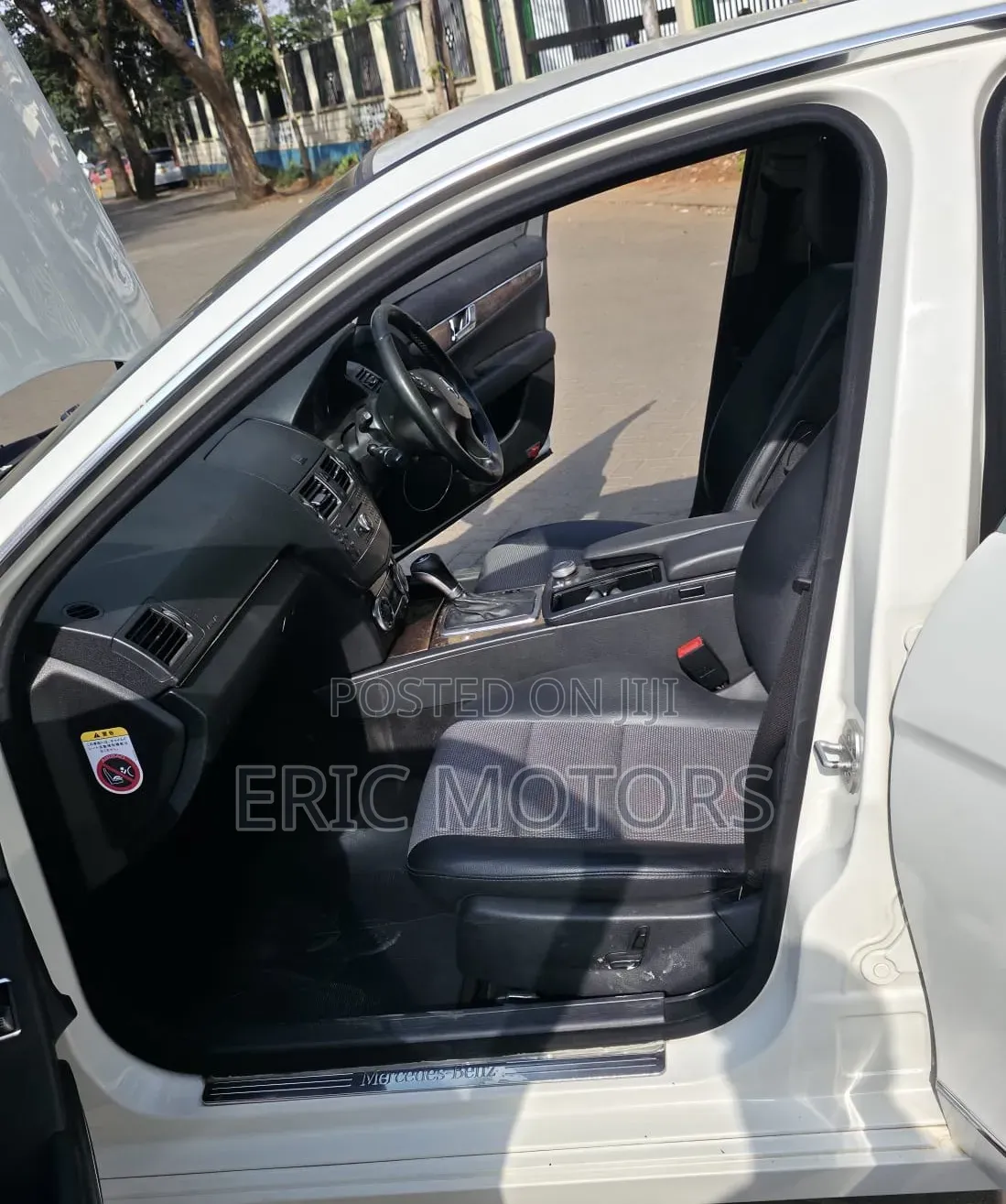 Mercedes-Benz C200 2010 White
