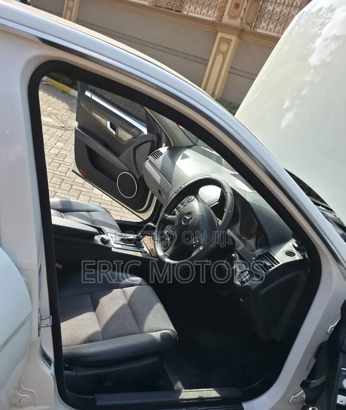 Mercedes-Benz C200 2010 White