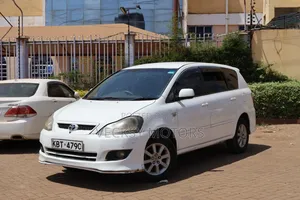 Toyota Ipsum 2005 White