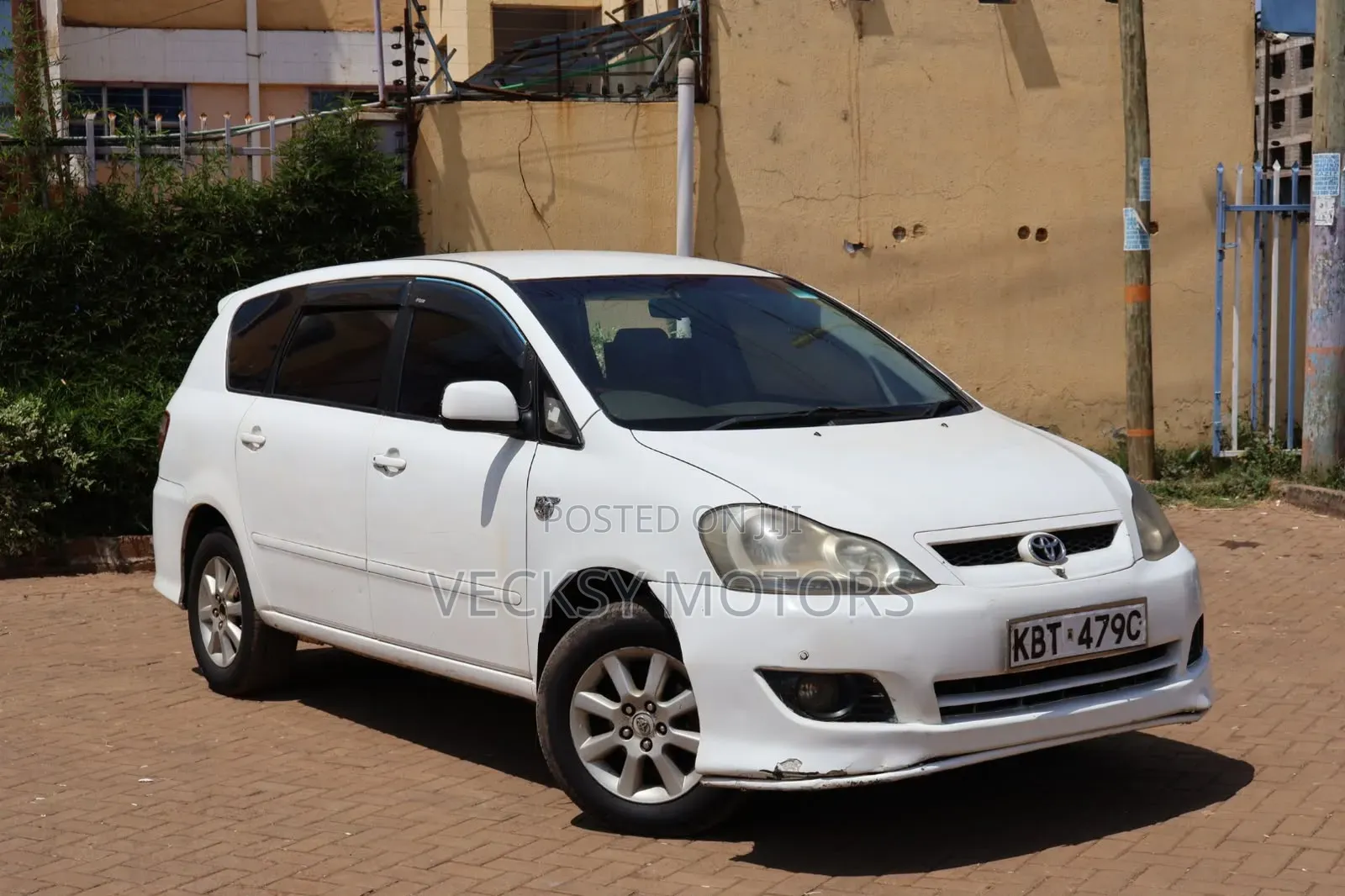Toyota Ipsum 2005 White