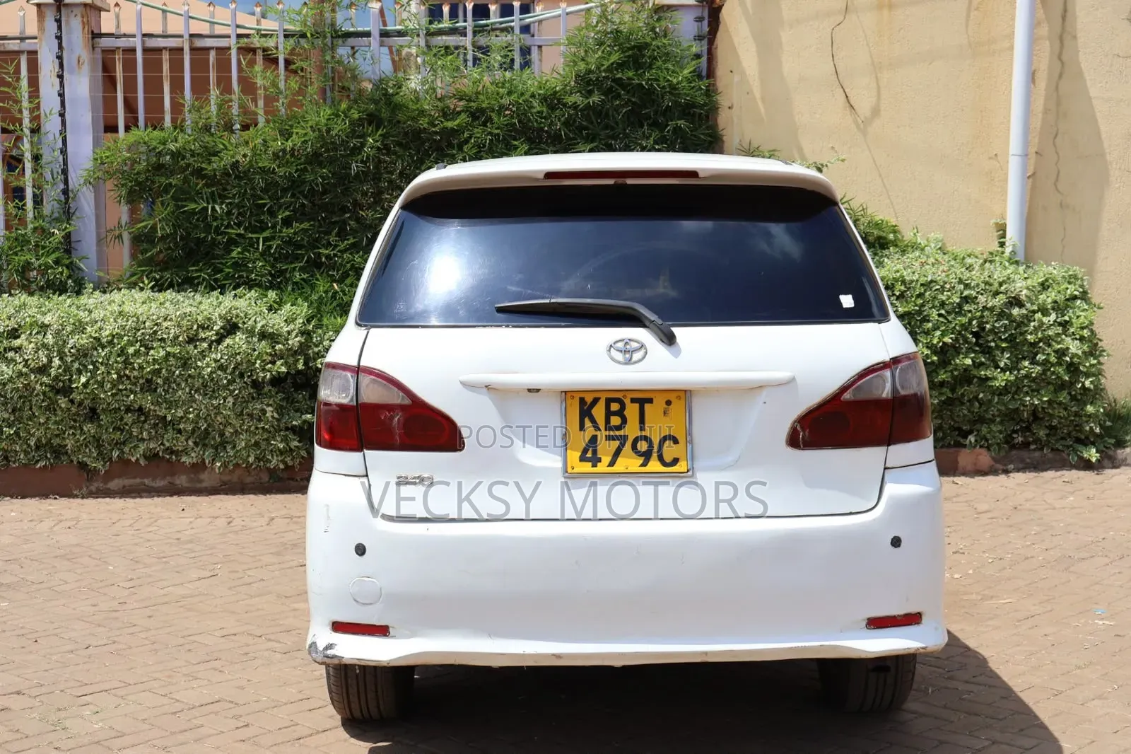 Toyota Ipsum 2005 White