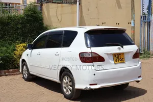 Toyota Ipsum 2005 White