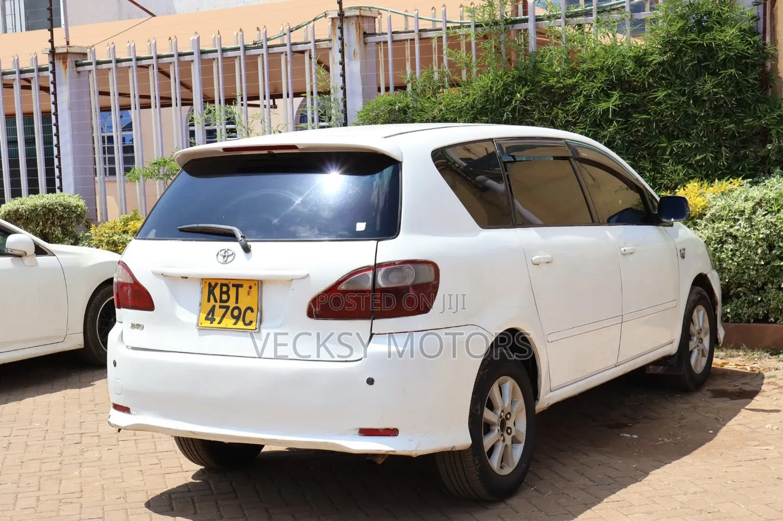 Toyota Ipsum 2005 White