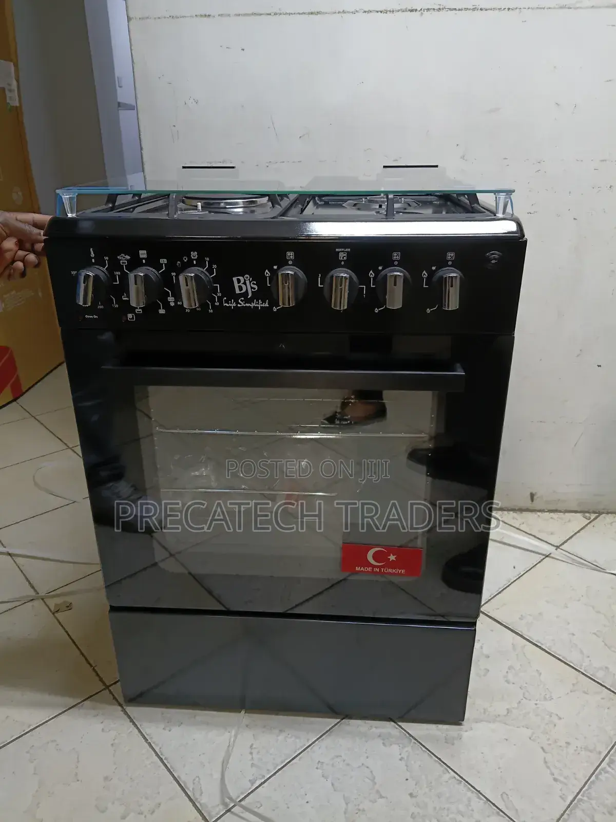 BJS Elite Standing Cooker – 3 Gas + 1 Electric Hotplate