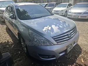 Nissan Teana 2010 Silver