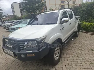 Toyota Hilux 2007 White