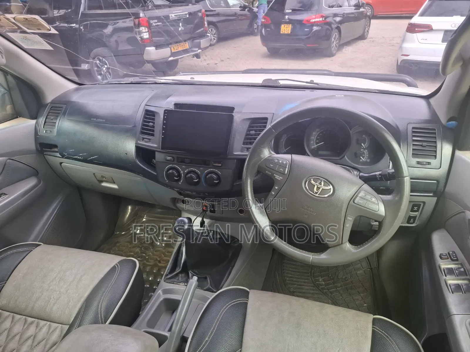 Toyota Hilux 2007 White