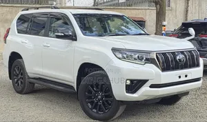 Toyota Land Cruiser Prado 2021 White