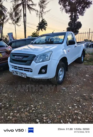 Isuzu D-MAX 2016 White