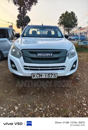 Isuzu D-MAX 2016 White