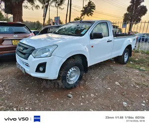 Isuzu D-MAX 2016 White