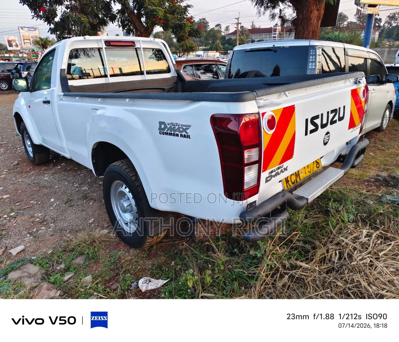 Isuzu D-MAX 2016 White