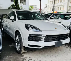 Porsche Cayenne 2021 White